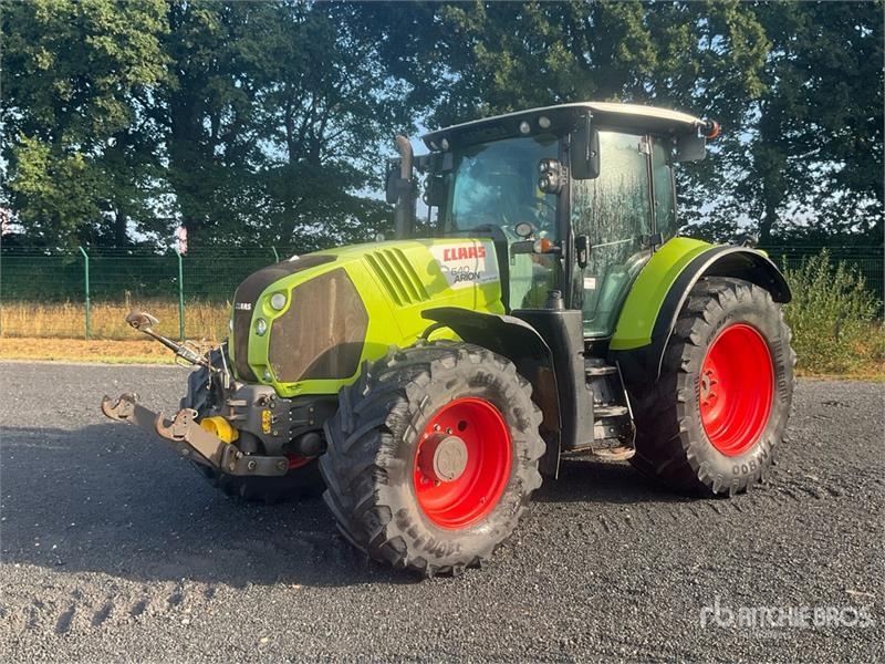 CLAAS Arion 640