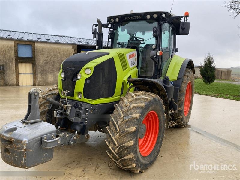 CLAAS Axion 800