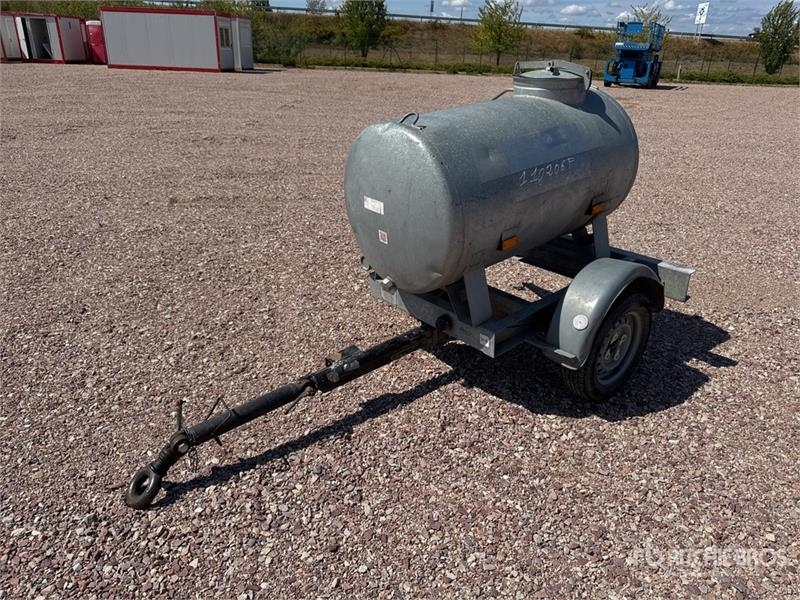 Daubin SAS SAS 500 L S/A Citerne A Eau 1 Essieu Wa