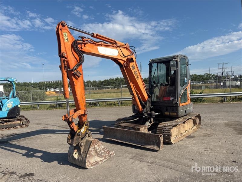 Doosan DX63-3