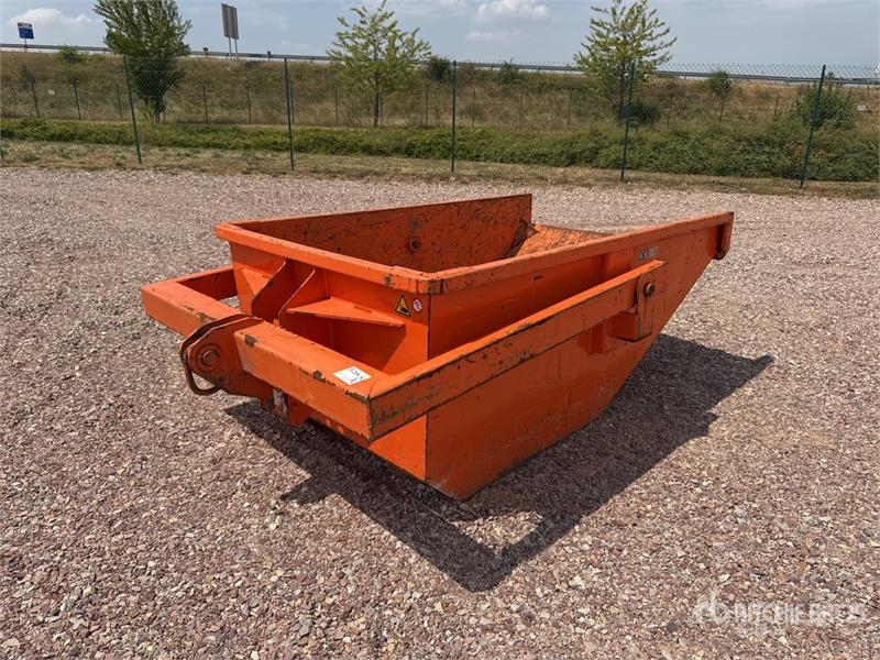 Eichinger Benne A Dechet Waste Dump