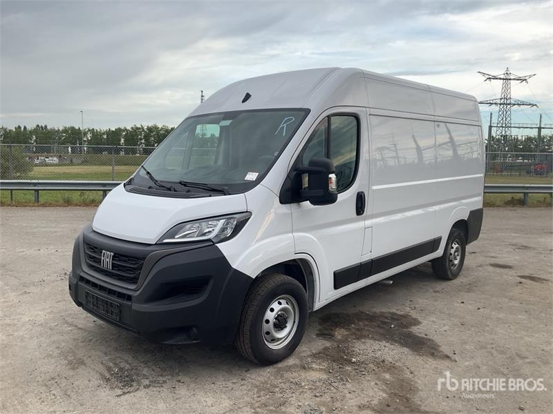 Fourgon utilitaire Fiat Ducato 2.2 Mjet 103 KW KA L2H2 panel Van L2H2 Carg — occasion 2023