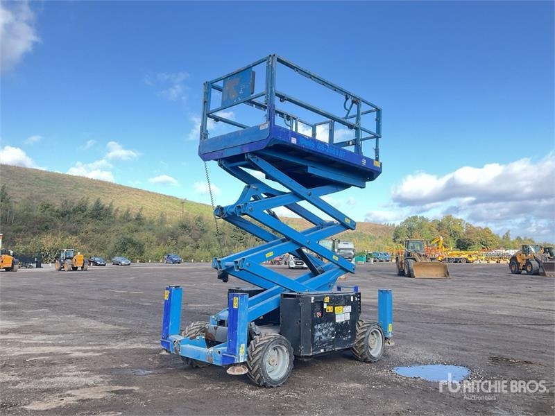 Nacelle à ciseaux Genie GS2669RT 4x4 Diesel — occasion 2017, 1 475 h