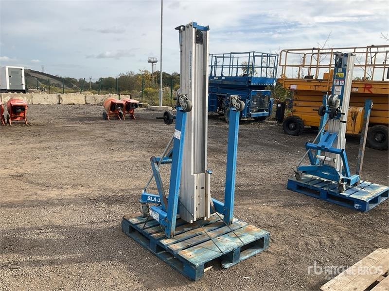 Palan et treuil Genie SLA-15 Material Hoist — occasion 2020