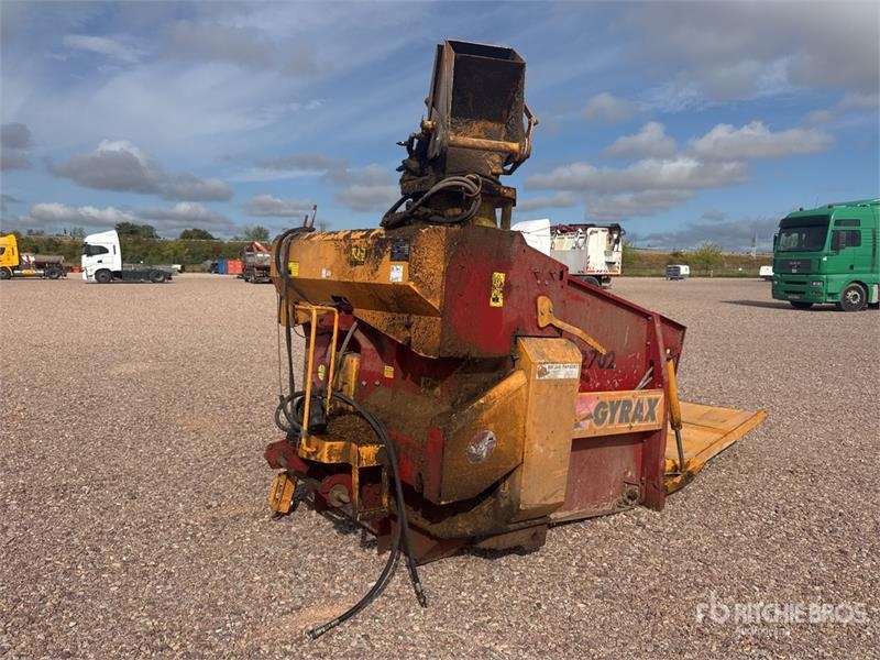 Gyrax 2702 Pailleuse Distributrice 2 M3 3-Point Livestoc
