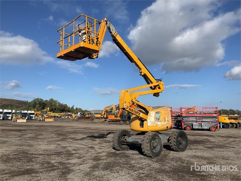 Nacelle articulée Haulotte HA16PX 4WD Diesel — occasion 2014, 5 689 h