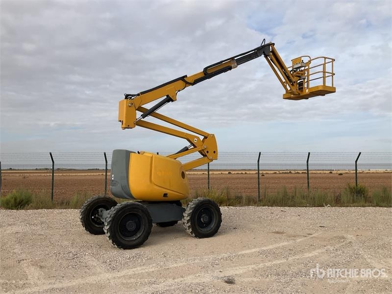 Nacelle articulée Haulotte HA16PXNT 4WD Diesel — occasion 2007, 3 943 h
