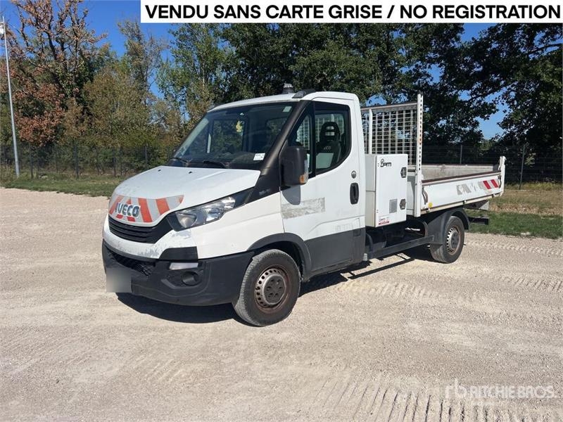 Camion benne Iveco 35-12 Camion Benne Dump — occasion