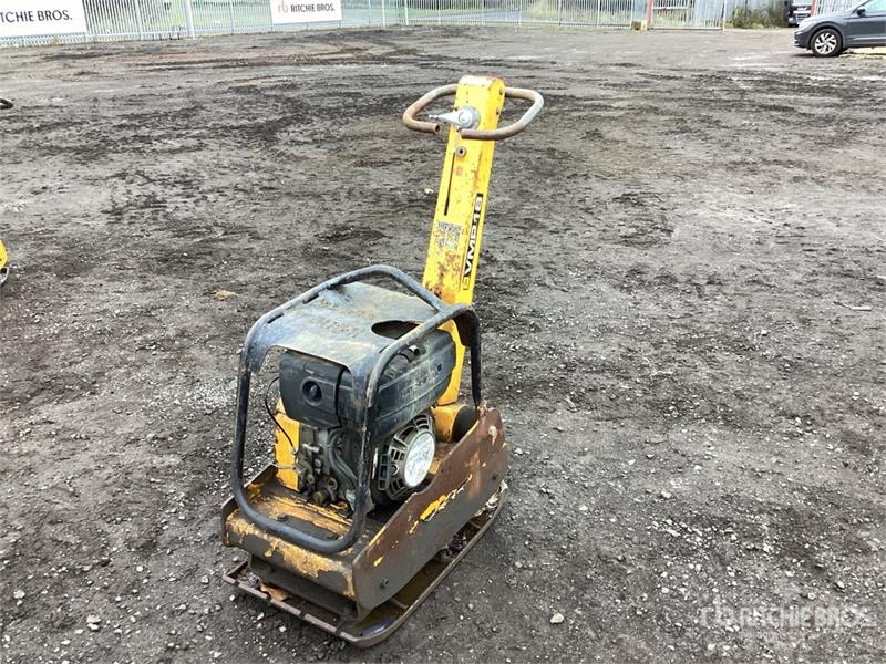 Plaque vibrante JCB Vibratory Plate Compactor — occasion 2015