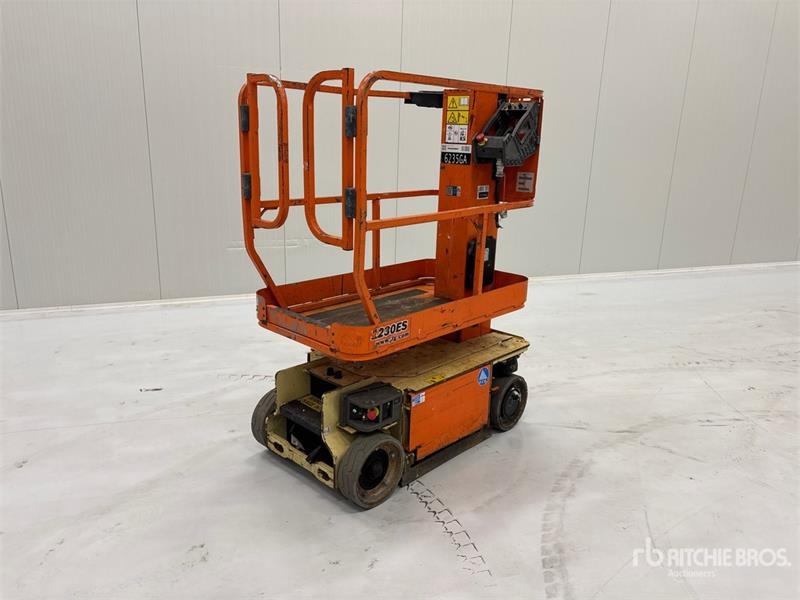 JLG 1230ES
