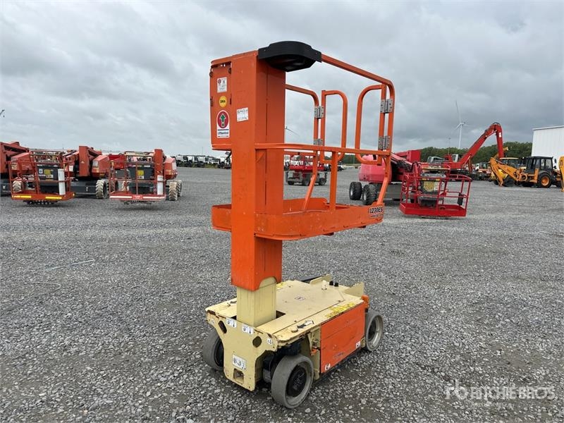 JLG 1230ES