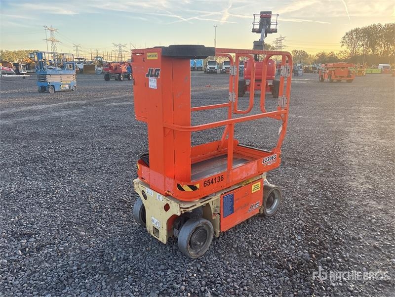 Nacelle à mât vertical JLG 1230ES Vertical Mast — occasion 2016, 456 h