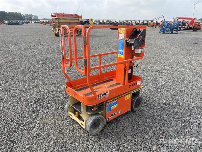 Nacelle à mât vertical JLG 1230ES Vertical Mast — occasion 2016, 314 h