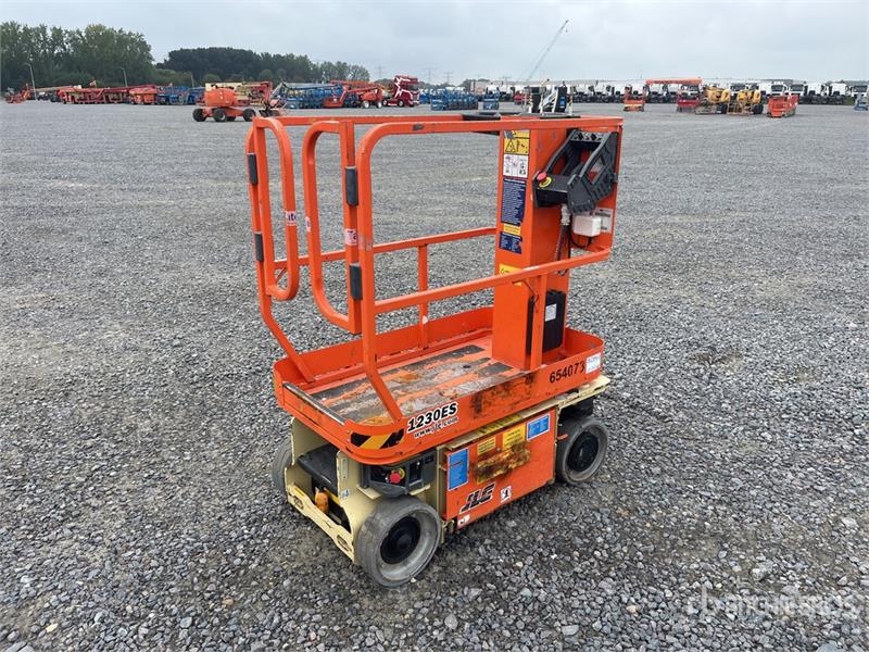 Nacelle à mât vertical JLG 1230ES Vertical Mast — occasion 2016, 393 h