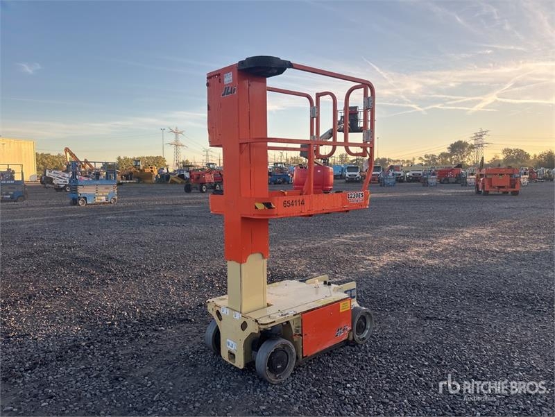Nacelle à mât vertical JLG 1230ES Vertical Mast — occasion 2016, 349 h