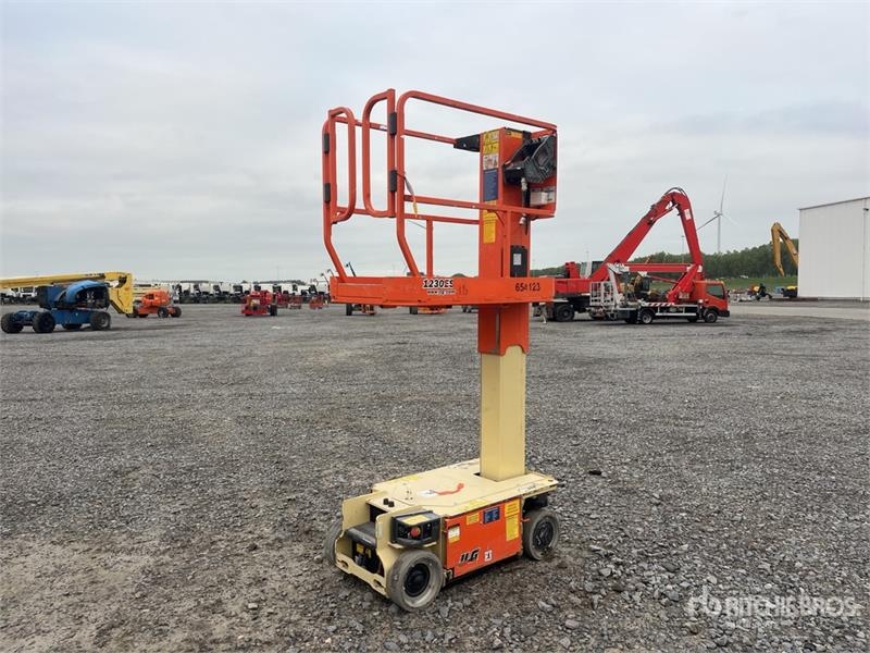 Nacelle à mât vertical JLG 1230ES Vertical Mast — occasion 2016, 444 h
