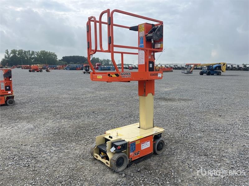 Nacelle à mât vertical JLG 1230ES Vertical Mast — occasion 2016, 462 h