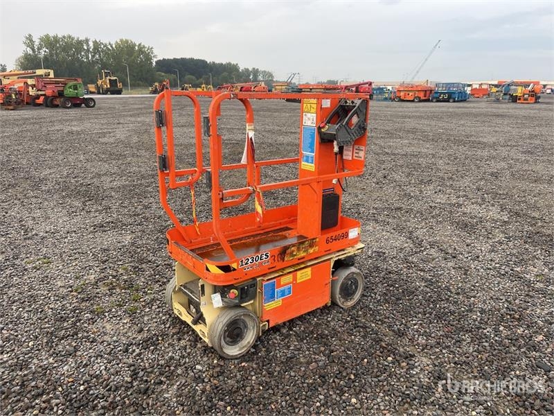 Nacelle à mât vertical JLG 1230ES Vertical Mast — occasion 2016, 479 h