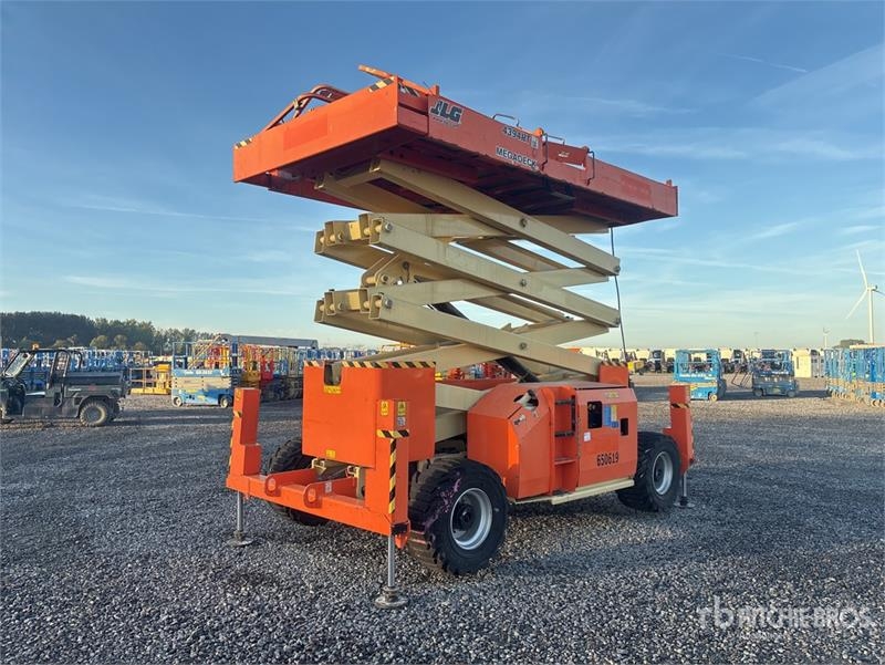 Nacelle à ciseaux JLG 4394 RT 4x4 Diesel — occasion 2016, 1 288 h