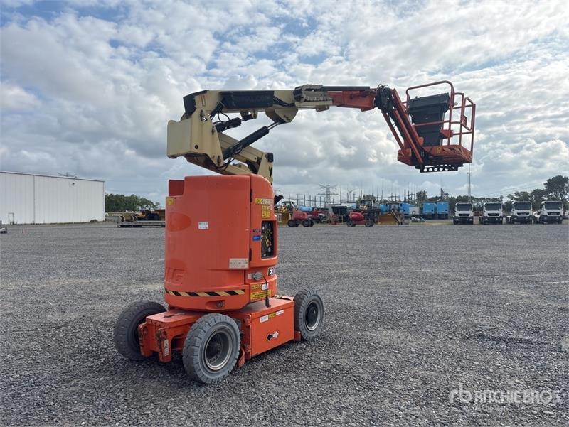 JLG E300 AJP