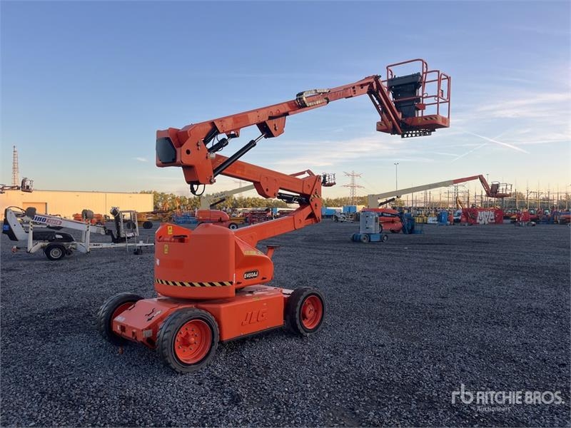 Nacelle articulée JLG E450AJ 2WD — occasion 2012, 1 240 h