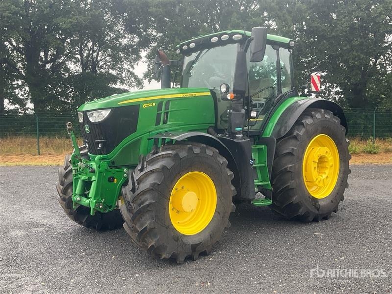 John Deere 6R250