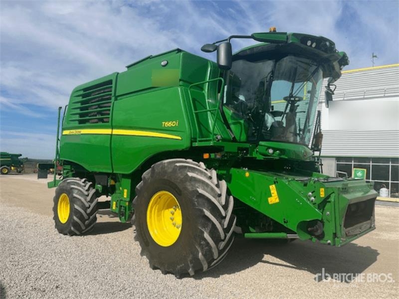John Deere T660i