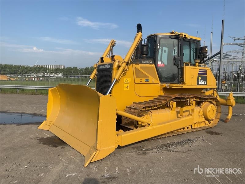 Bulldozer Komatsu D65EX-16 — occasion 2022, 3 864 h