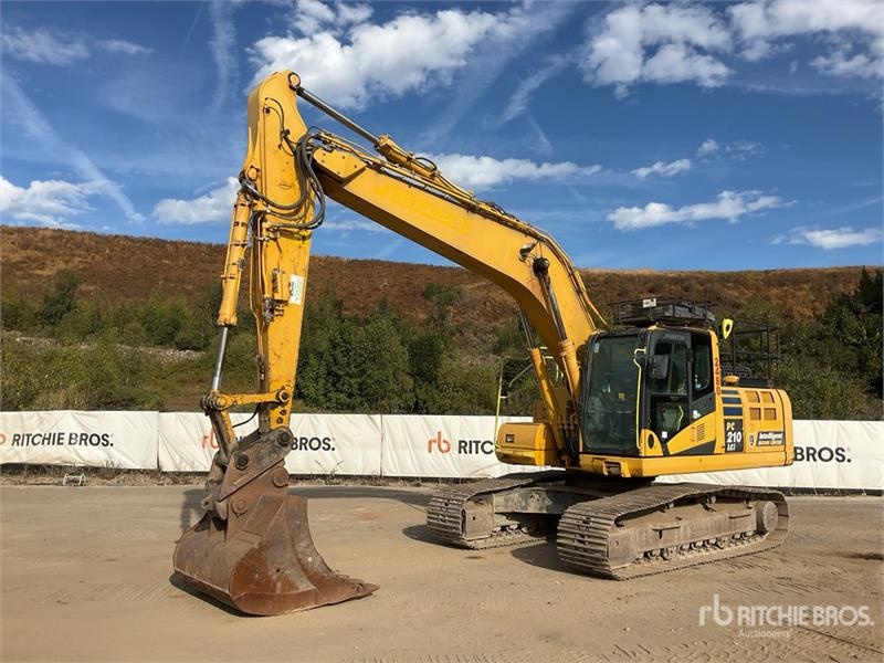 Komatsu PC210LCI-11