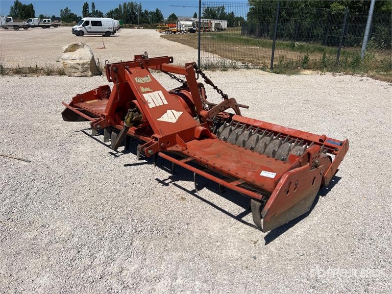 Kuhn HRB302D