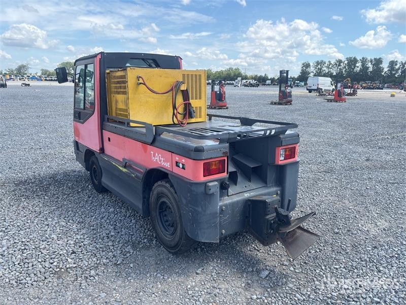 Linde P250 Electric Pallet Truck Tow Truck