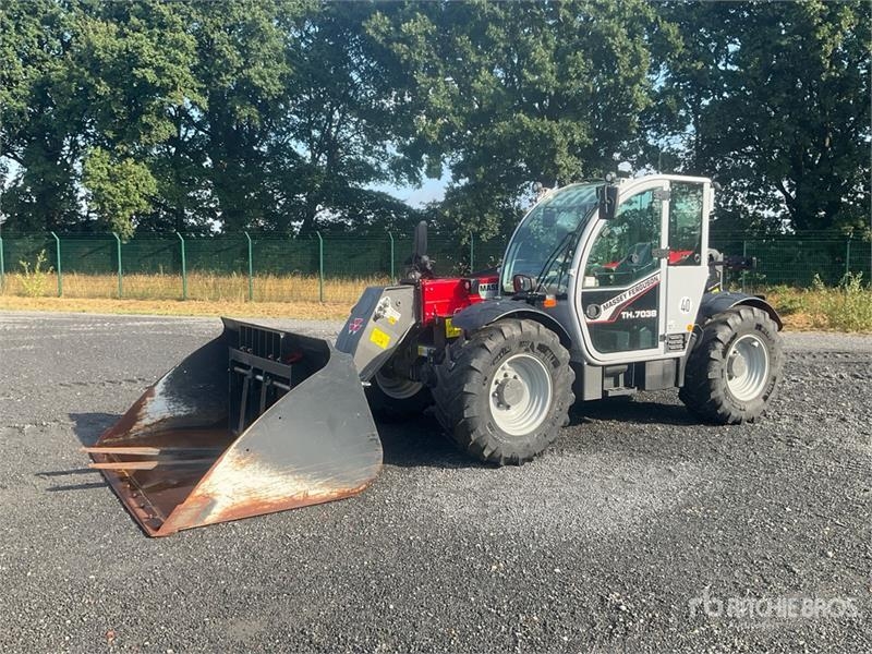 Massey Ferguson TH 7038 Standard