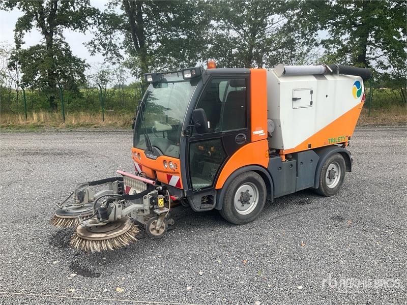 Balayeuse Multicar Tremo Sweeper — occasion 2004