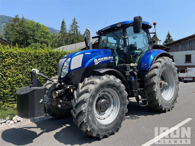 New Holland T7.210