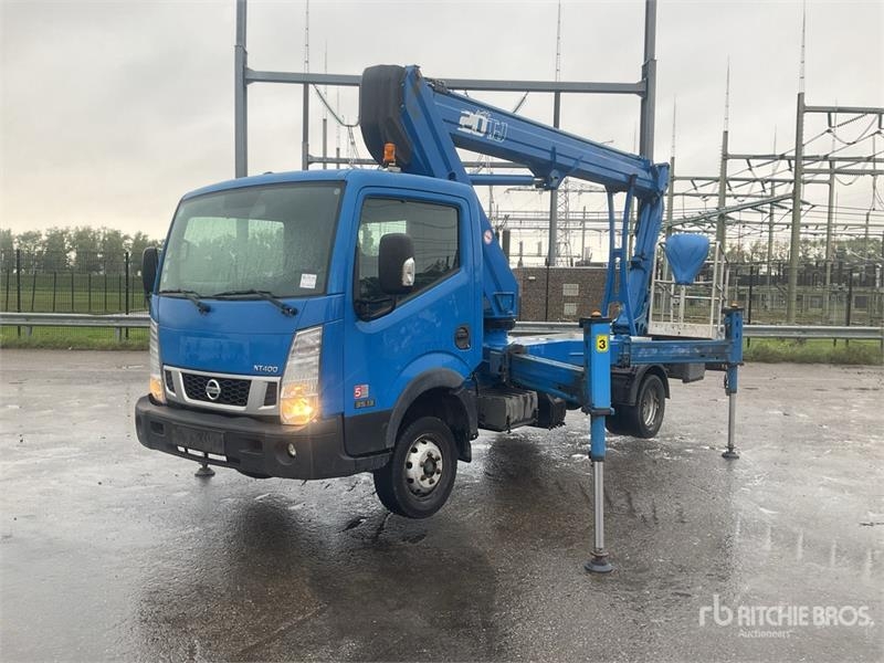 Camion nacelle Nissan 20TJ 19.7 m on Nissan NT400 4x2 Bucket — occasion 2017