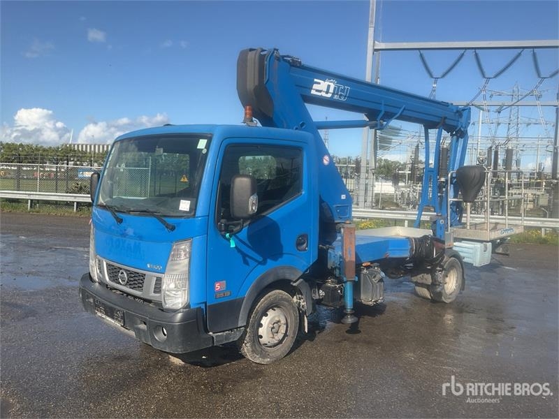 Camion nacelle Nissan 20TJ 19.7 m on Nissan NT400 4x2 Bucket — occasion 2017