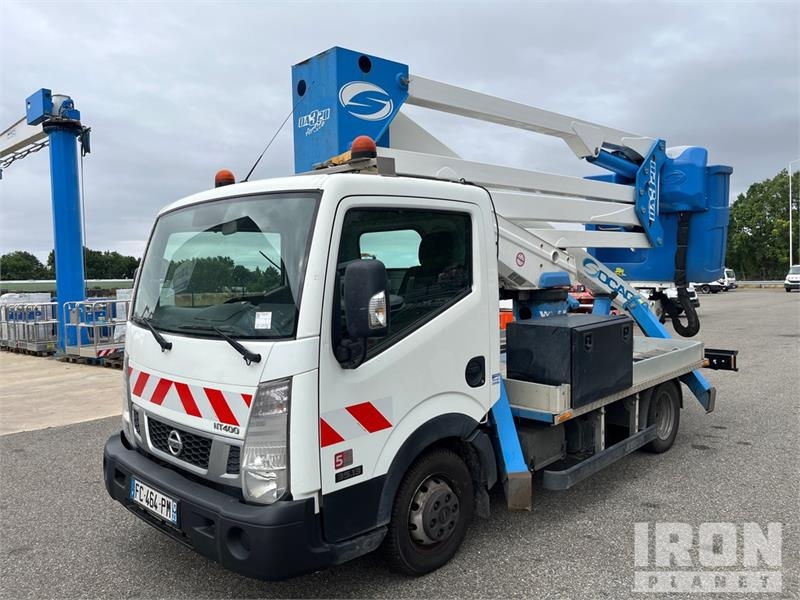 Nissan NT400