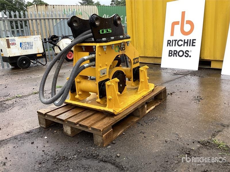 Plaque vibrante OKB CP350 Plate Compactor Attachment — occasion 2025