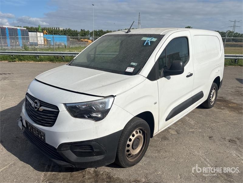 Opel Combo Cargo 1.5 D 75 KW L1H1