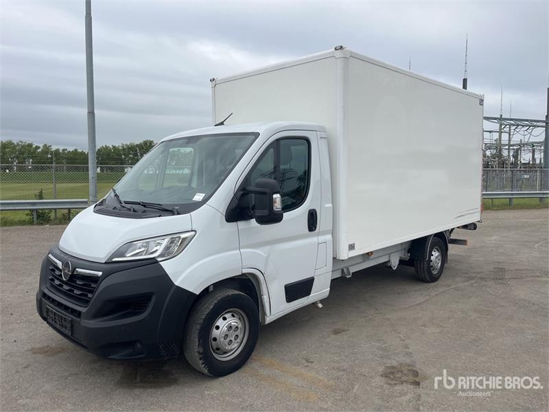 Camion fourgon Opel Movano 2.2 4x2 Van — occasion 2024