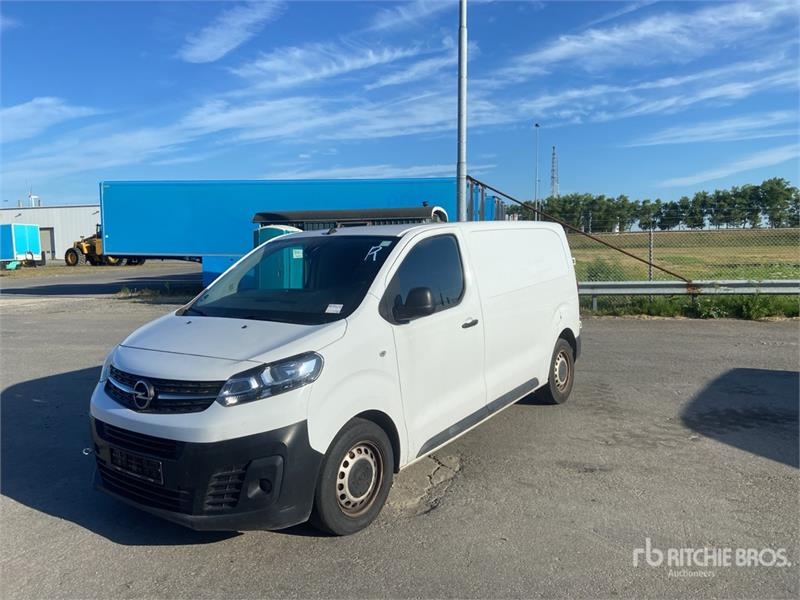 Opel Vivaro 1.5 75 KW KA L2H1 Selection