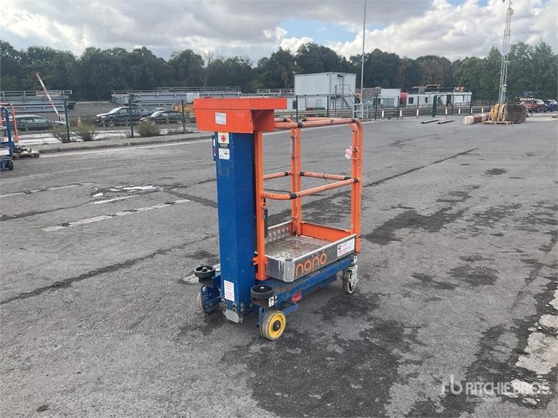 Power Tower Tower Nano Vertical Mast Lift