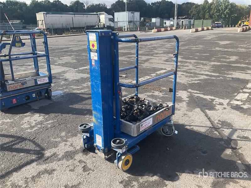 Power Tower Tower Nano Vertical Mast Lift
