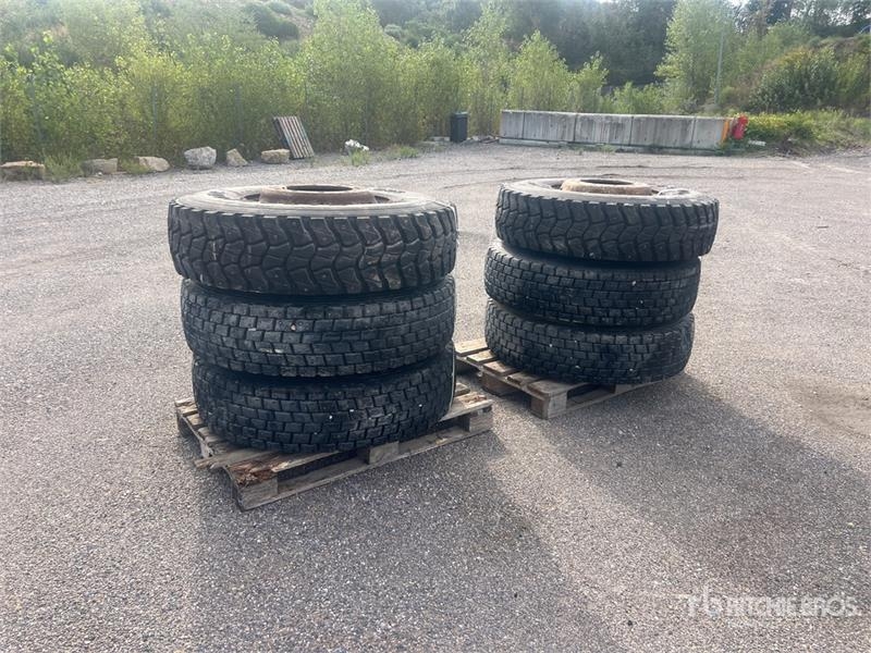 Pneu, roue et jante Qte De 6 Roues Qty Of 6 Wheels — occasion