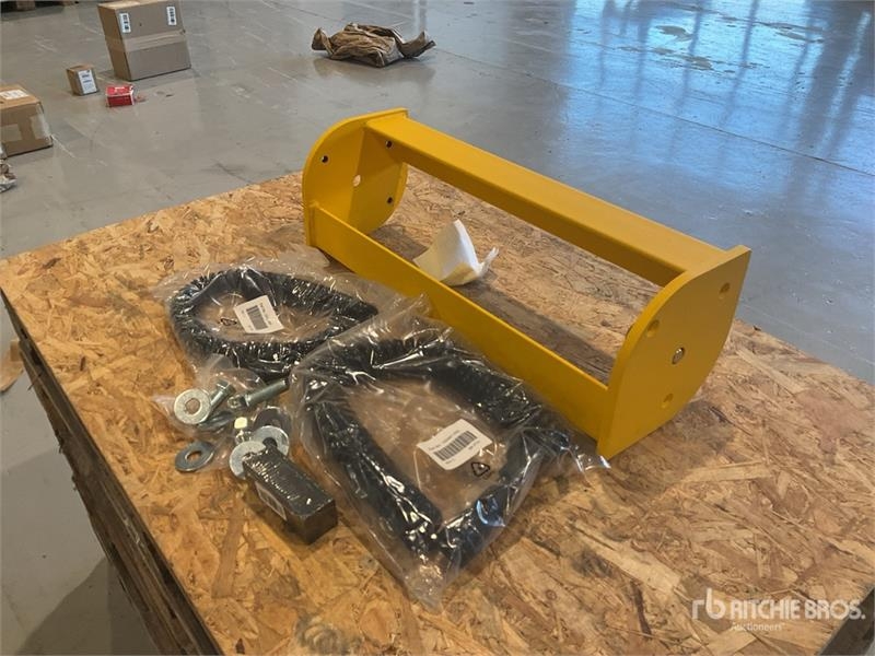 Trimble Quantity of (2) - GCS Motor Grader Mast Ad — occasion