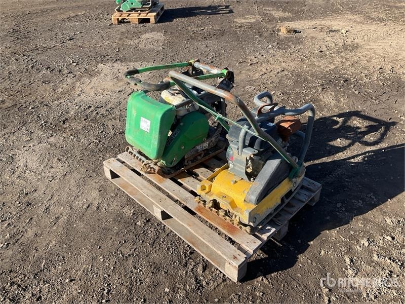 Plaque vibrante Quantity of (2) Vibratory Plate Compactor — occasion