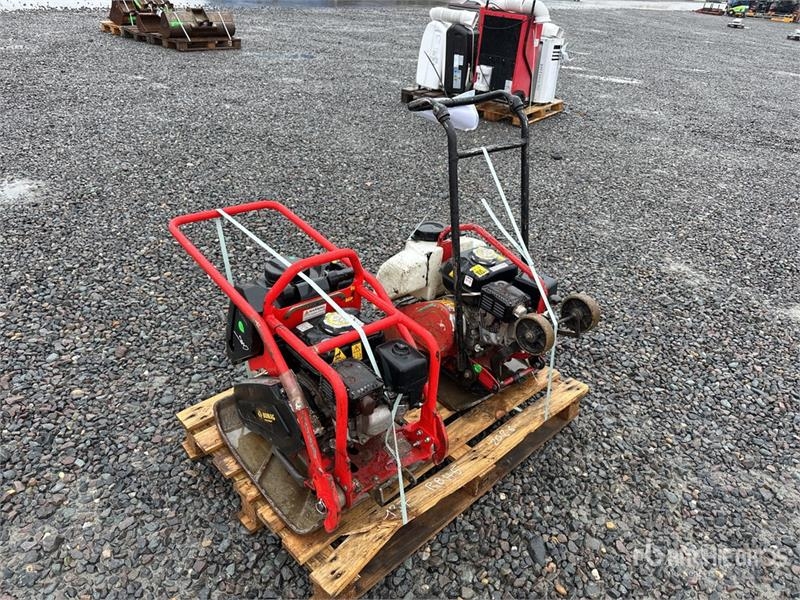 Plaque vibrante Quantity of (2) Vibratory Plate Compactor — occasion