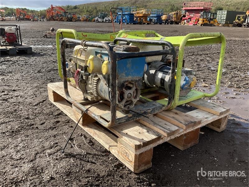 Groupe électrogène Quantity of (3) Portable Generator Set — occasion