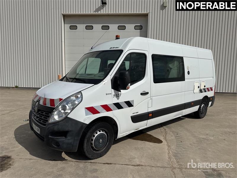 Fourgon utilitaire Renault Master DCI 125 — occasion 2014