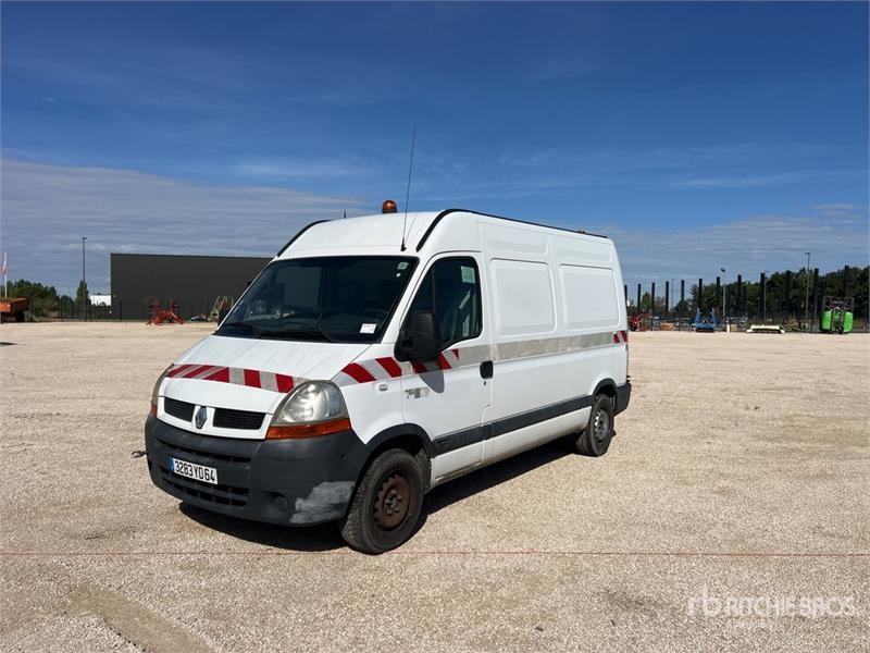 Fourgon utilitaire Renault Master DCI120 Vehicule Utilitaire Cargo Van (Inope — occasion 2005